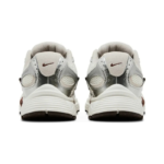 Nike Wmns V5 RNR ‘Sail Fauna Brown - Image 4